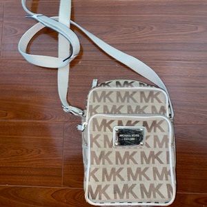 Authentic Used Michael Kors crossbody bag